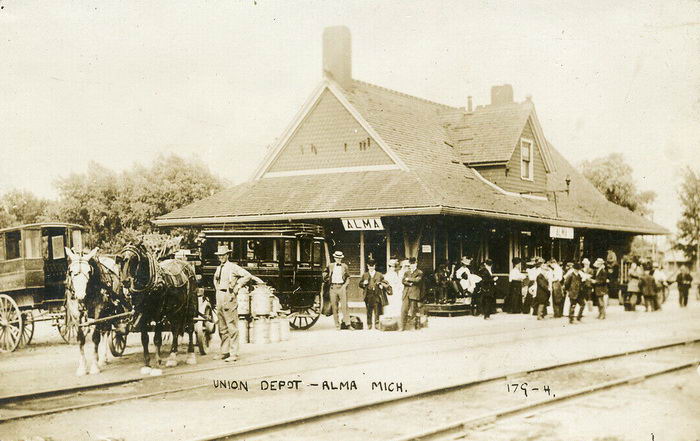 Union Depot - Alma - Union Railroad Station Alma (newer photo)